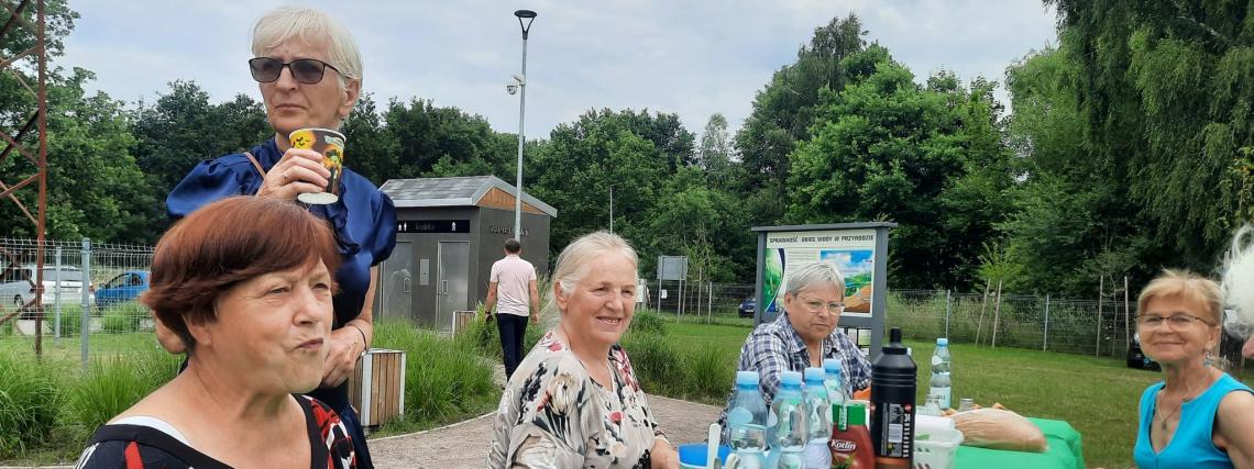 Piknik dla Seniorów na przystani kajakowej